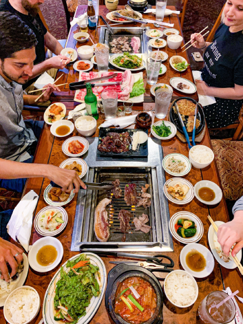 Social Dining Image 1